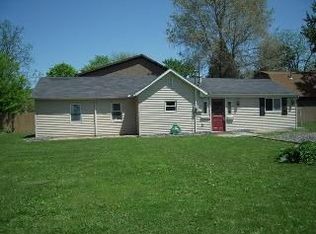 328 E 3rd St, Perrysburg, OH 43551