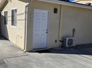537 Hawaiian Ave, Wilmington, CA 90744