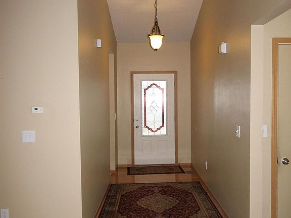 4th image of 2468 Long Bow Ave