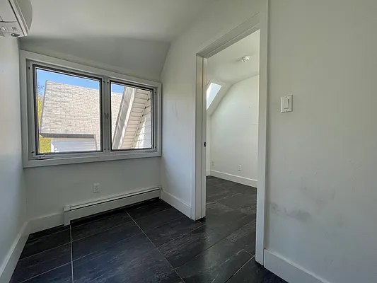 Rented by Compass | media 21