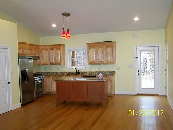 Great Kitchen. Island included in rental.