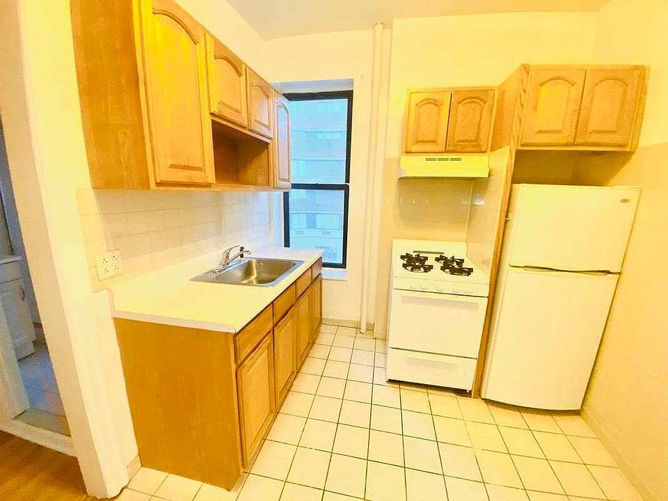 1st image of 1814 2nd Ave #3H