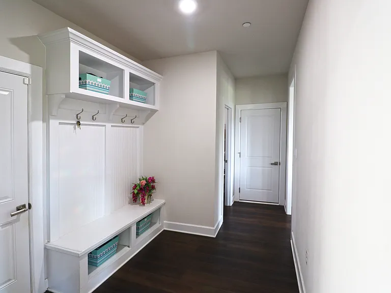 1040 Stepping Pl — Photo 31