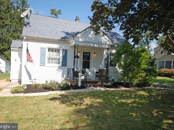 36 Brighten Dr, Hamilton, NJ 08619