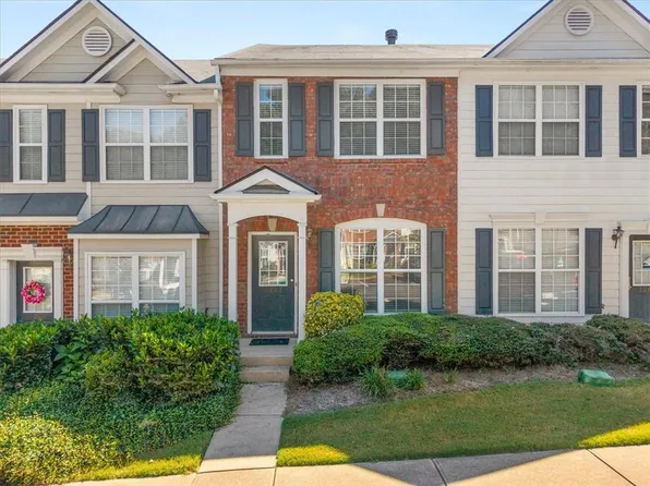3263 Hidden Cove Cir, Peachtree Corners, GA 30092