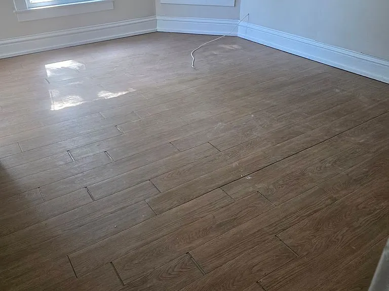 617 W Springfield Ave — Photo 2