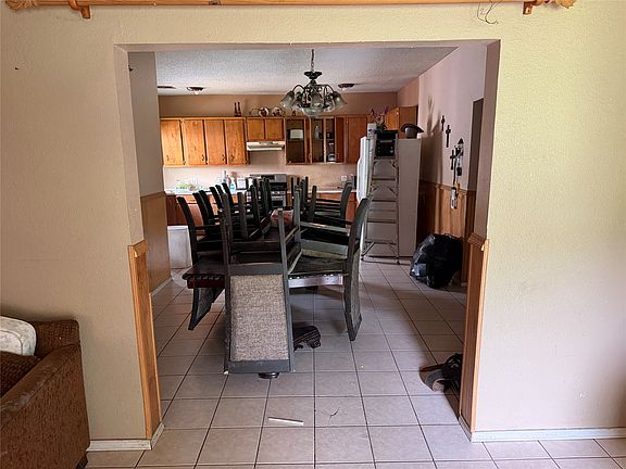3rd image of 1530 Proctor Ave