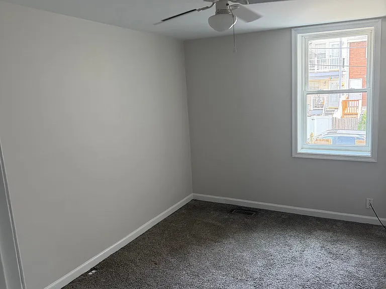 1455 Hull St — Photo 10
