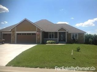 4013 SW Barons Ln, Topeka, KS 66610