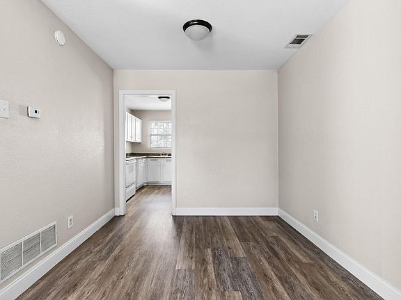 4th image of 1113 Jacqueline St #1113