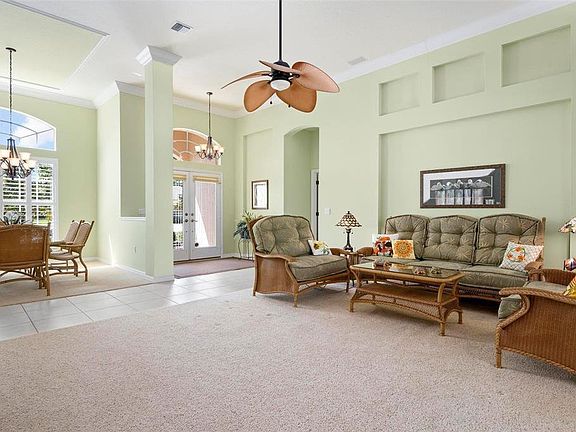 5th image of 543 Laurel Cherry Ln