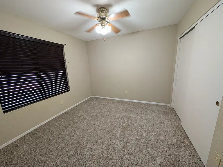 5527 E Enrose St — Photo 12