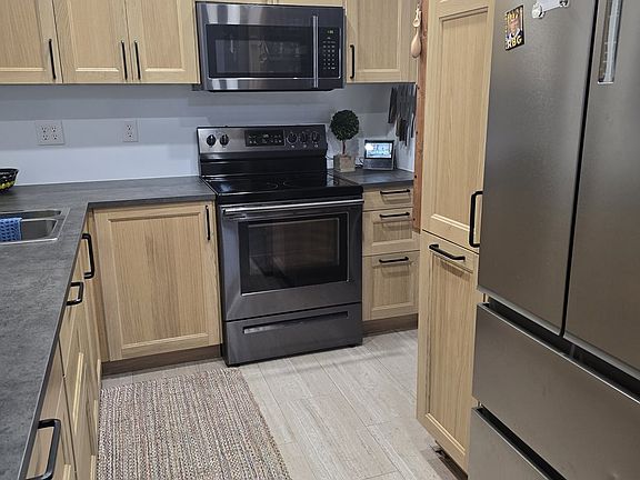 5th image of 1510 Rainier Rd