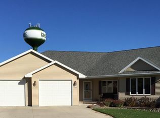 N2484 Sally Ct, Greenville, WI 54942