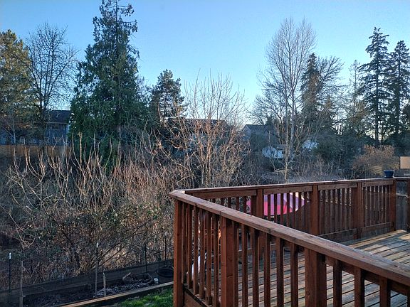 4th image of 1354 SE 61st Pl