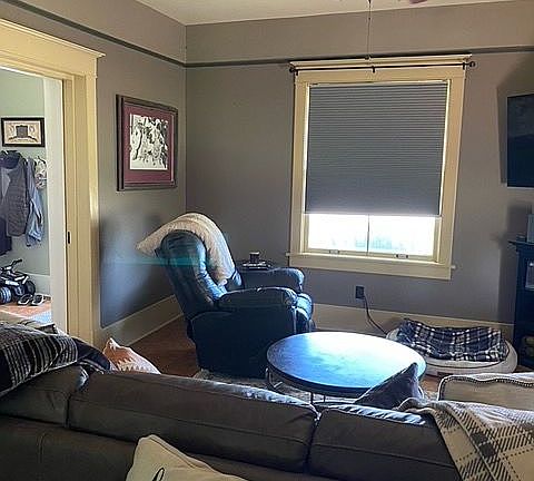 5th image of 428 Rainbow Dr