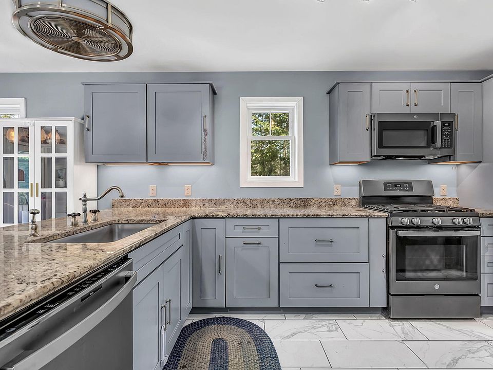 1st image of 135 Brookside Drive