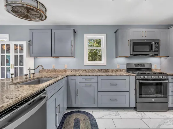 135 Brookside Drive, Warren, ME 04864