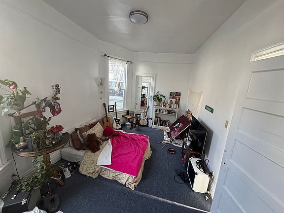 5th image of 1786 Haight St