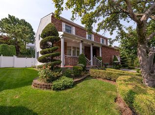 22 Andes Pl, Staten Island, NY 10314