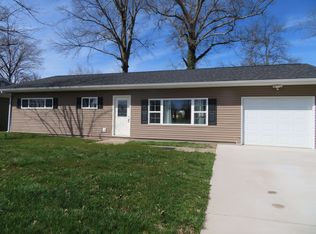 212 Forest View Dr, Huntington, WV 25705