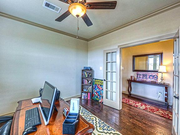 5th image of 9103 Brownwood Bend Ct