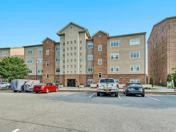 1245 Graves Harbor Trl #233, Huddleston, VA 24104