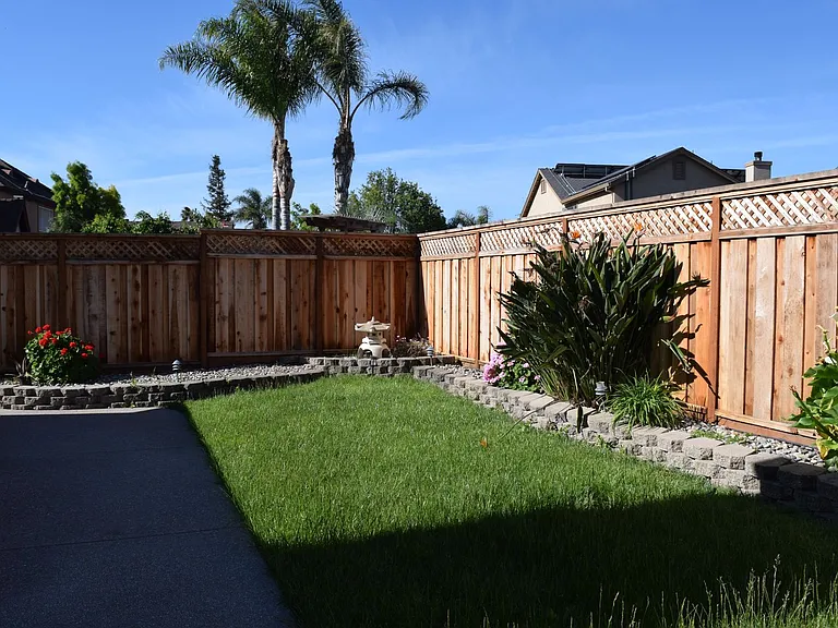 1667 Green Springs Ct — Photo 8