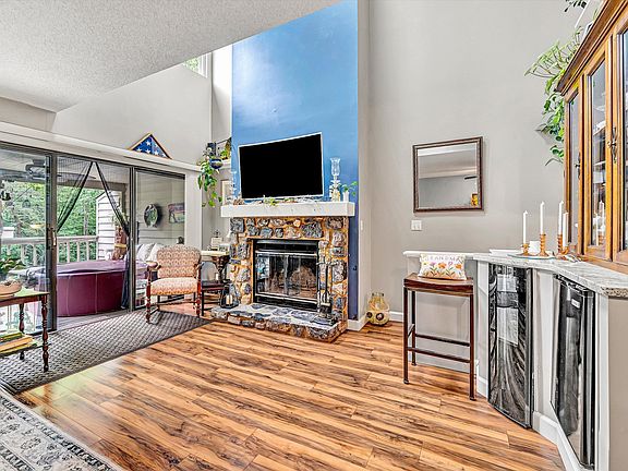 5th image of 219 Shoreline Marina Cir Unit 121