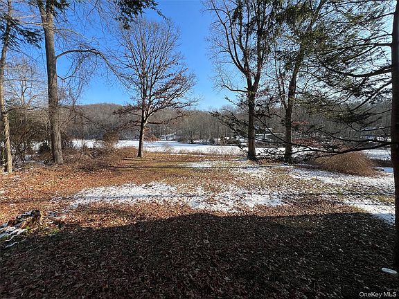 5th image of 298 Old Albany Post Road