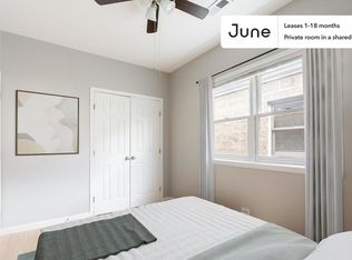 1536 N Claremont Ave #3-B, Chicago, IL 60622