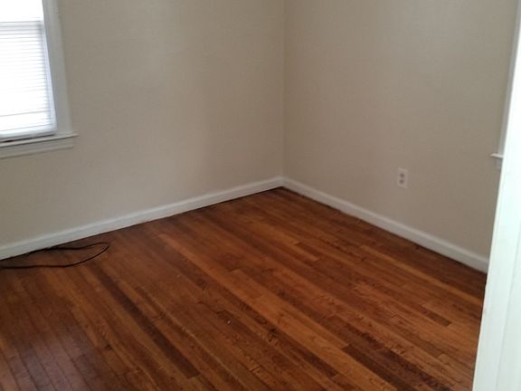 5th image of 10440 Curtis St