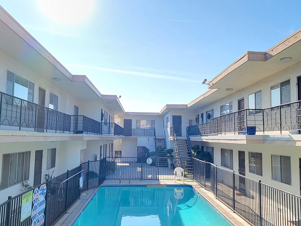 1st image of 866 Victor Ave #20