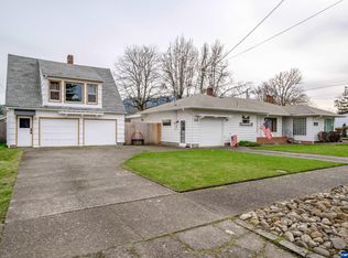 995 River St, Lebanon, OR 97355