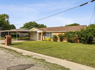 1003 N Washburn St, Decatur, TX 76234