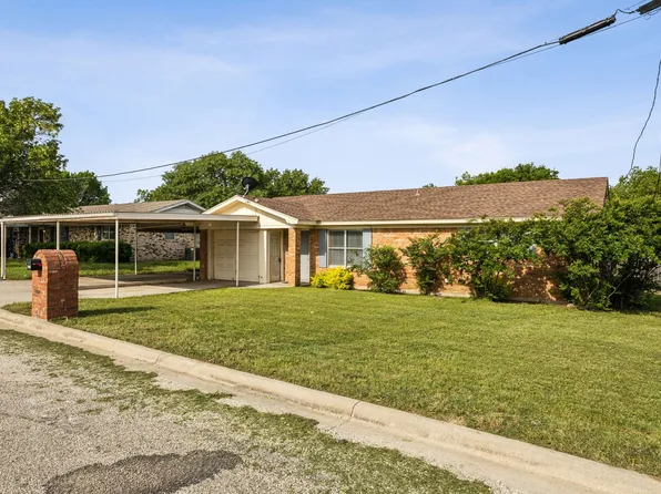 1003 N Washburn St, Decatur, TX 76234