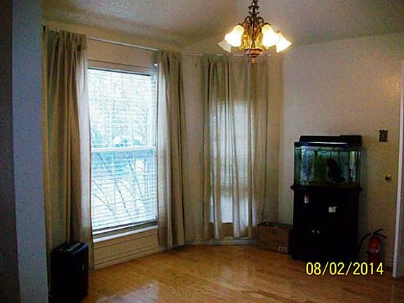 2nd image of 662 Hood Dr