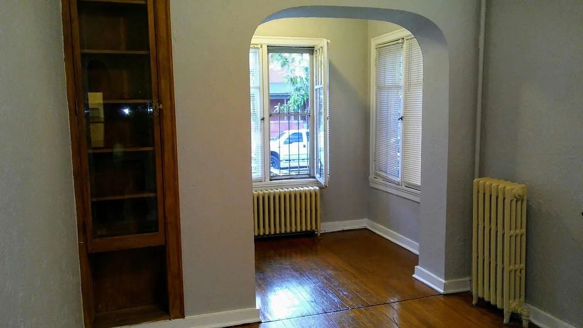 Building Photo - 1100 N Emerson St #2