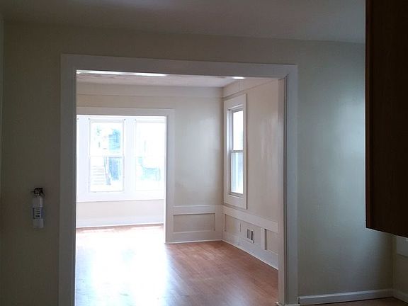 4th image of 125 Mapes Avenue # First Floor