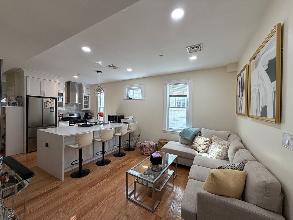 1st image of 24 Putnam Ave #5BD