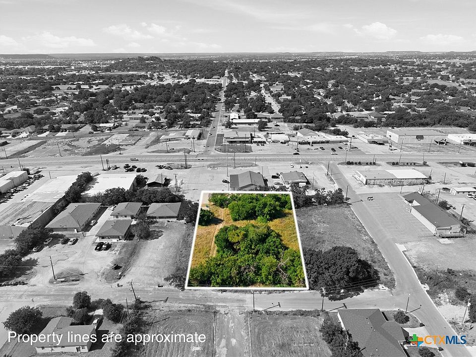 1st image of 307 W Valley Rd