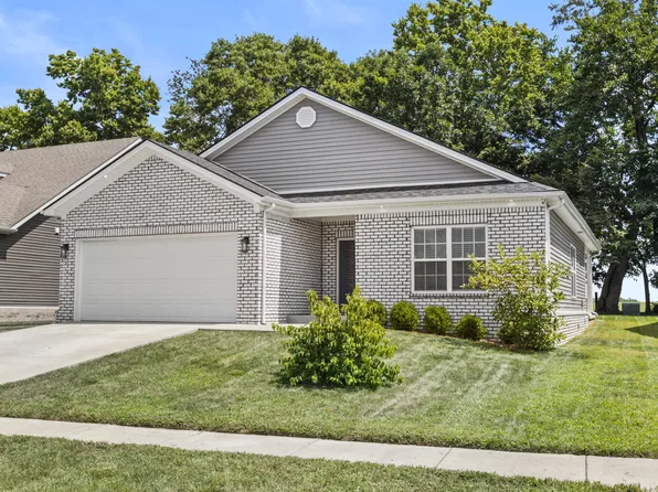 126 Brittany Ln, Georgetown, KY 40324