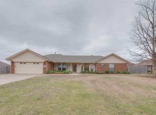 1320 W Whippoorwill Way, Mustang, OK 73064