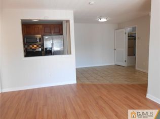 725 Waterford Dr #725, Edison, NJ 08817