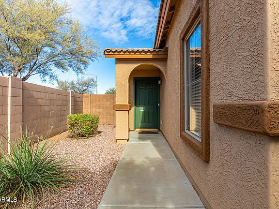 5th image of 16044 W CROCUS Drive