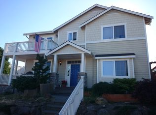 6728 36th Ave SW, Seattle, WA 98126