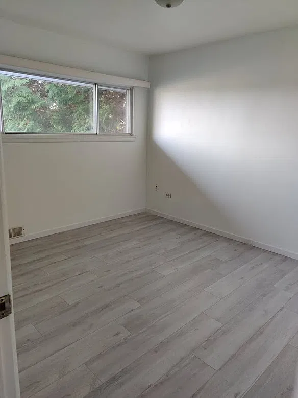 3 bed, 1.5 bath, 1000 sqft, $3,500 — Photo 3