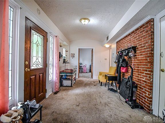 5th image of 2229 Wayne Ave