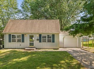 408 Robyn Ln, Lebanon, IL 62254