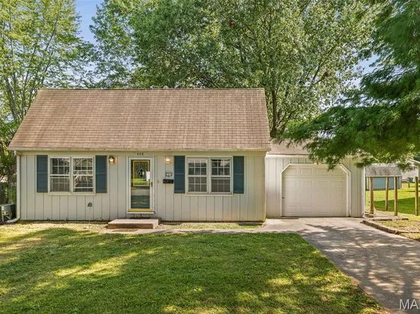 408 Robyn Ln, Lebanon, IL 62254